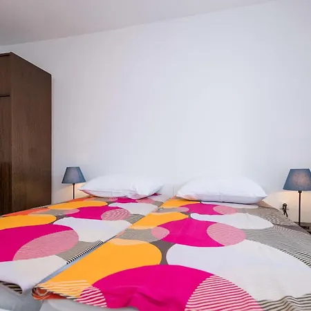 Holiday home House With A Parking Space - 15397 Novi Vinodolski